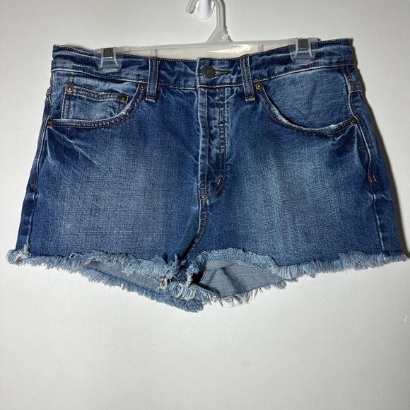 Free People High-Rise Button Fly Cute-off Jean Shorts Raw Hem Size 29 - Picture 1 of 6